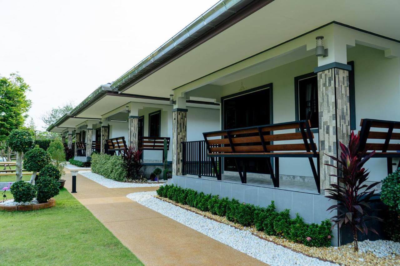 Thai Smile Resort Районг Экстерьер фото